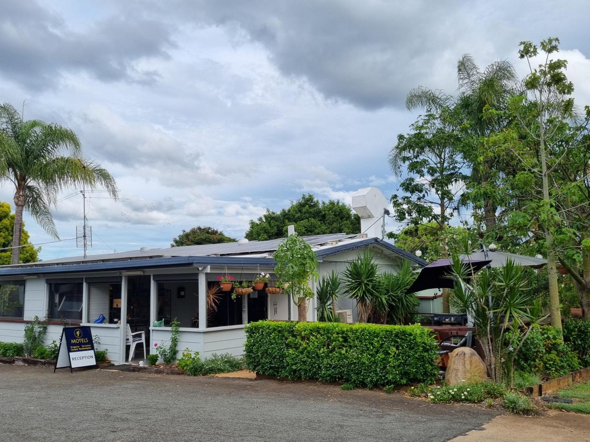 Y Motels Yarraman Exterior photo